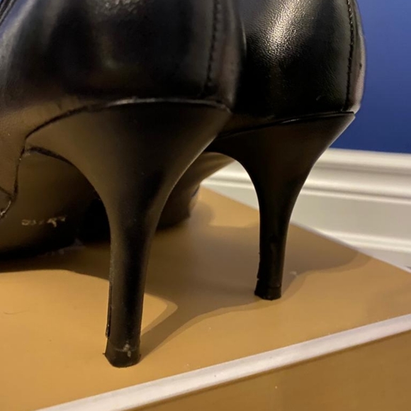 Nine West leather heels - Picture 2 of 5